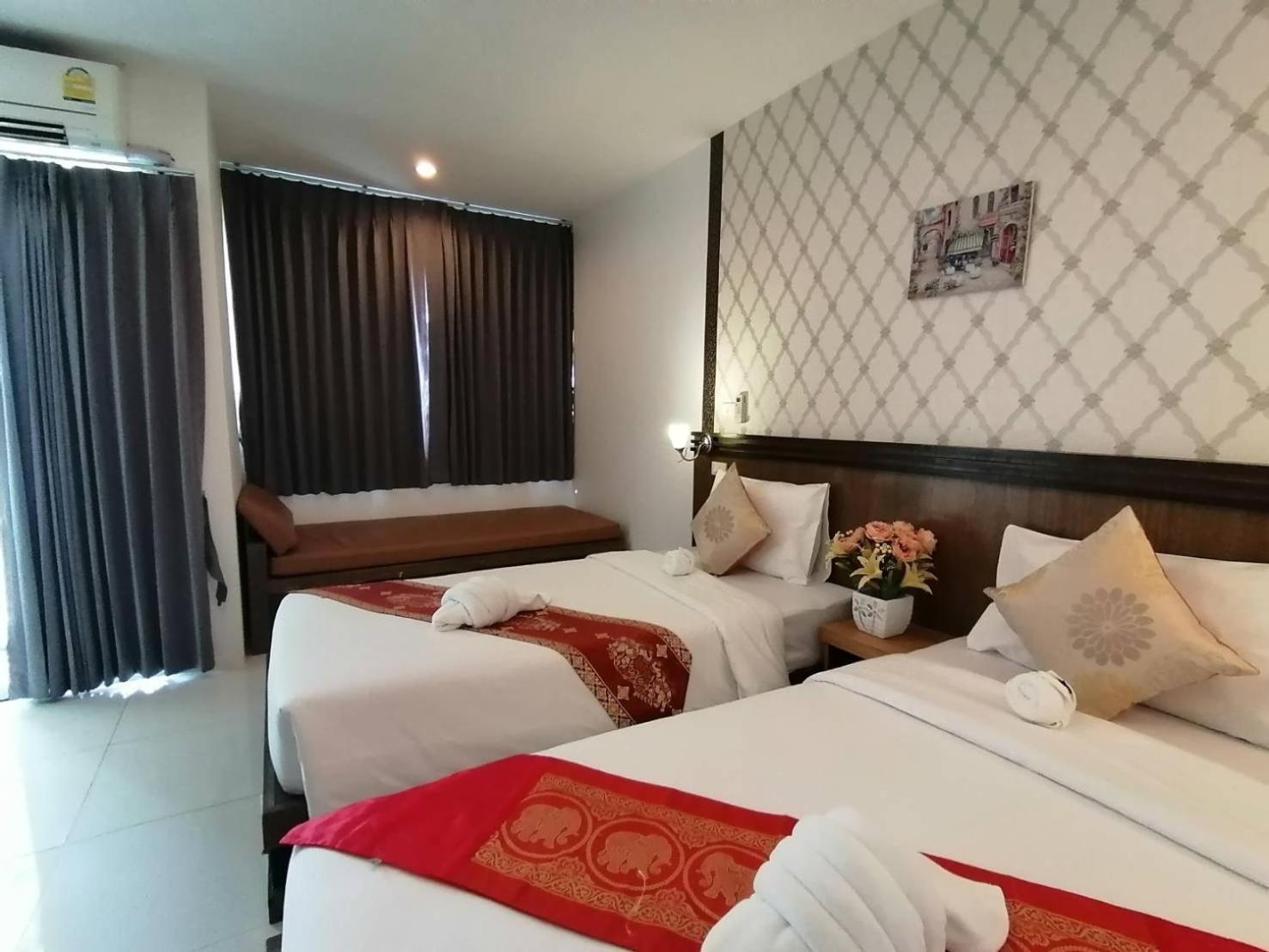 Nj Patong Hotel エクステリア 写真