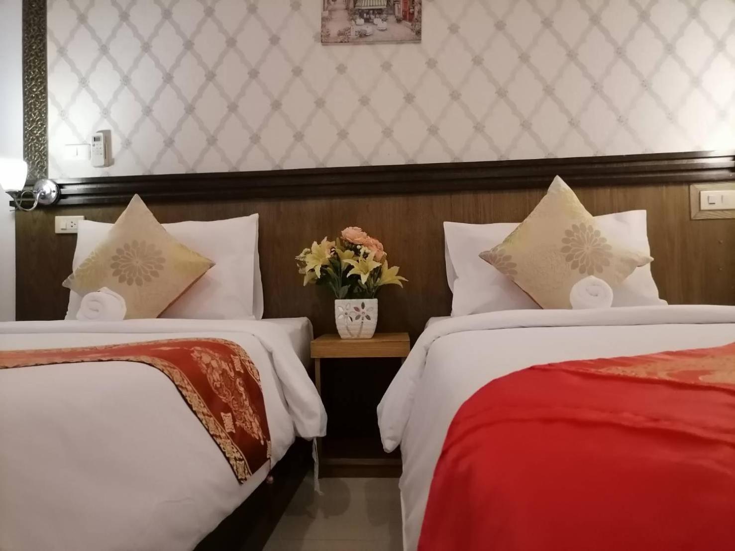 Nj Patong Hotel エクステリア 写真